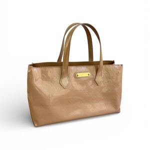 Authentic Louis Vuitton Wilshire classic monogram vernis handbag